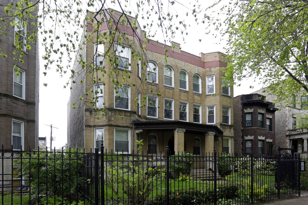 4724-4726 N Kenmore Ave in Chicago, IL - Building Photo