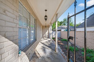 5414 Spanish Oak Dr in Houston, TX - Building Photo - Building Photo