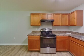 2103 Roosevelt Ave in Alva, FL - Building Photo - Building Photo