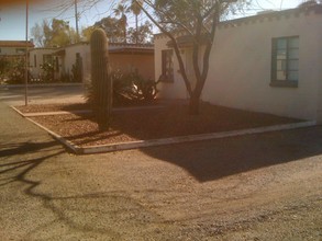 Hedrick Acres in Tucson, AZ - Building Photo - Building Photo