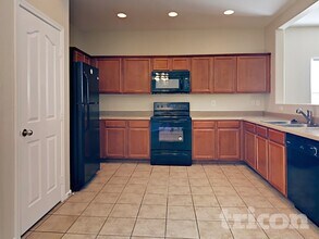 8505 N 64th Ln in Glendale, AZ - Foto de edificio - Building Photo