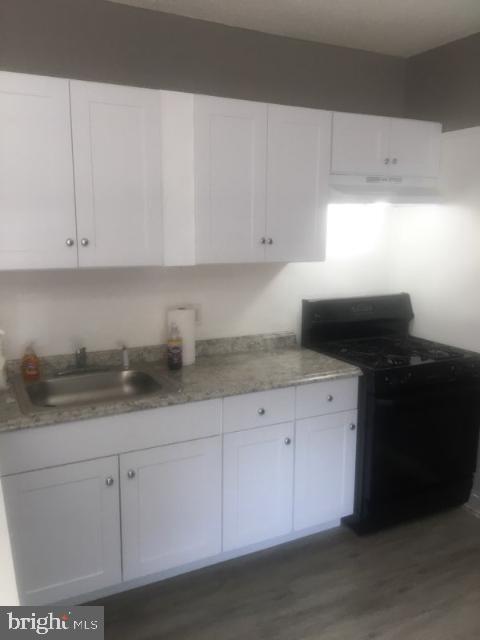 property at 1402 Collings Rd