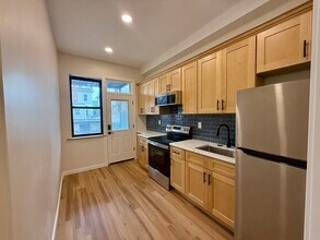139 Autumn Ave, Unit 1 in Brooklyn, NY - Building Photo - Building Photo