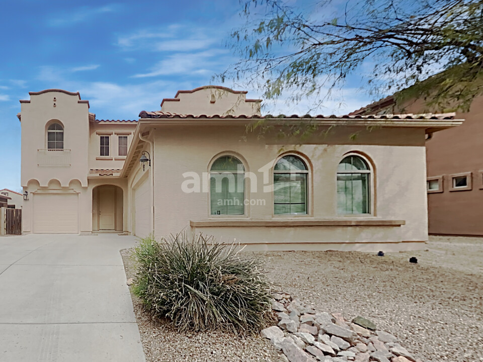 16268 W Crenshaw St in Surprise, AZ - Building Photo