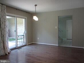 12114 Quorn Ln in Reston, VA - Building Photo - Building Photo