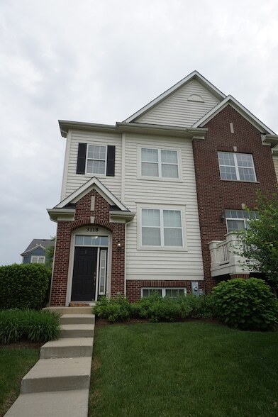 property at 3118 Gansett Pkwy