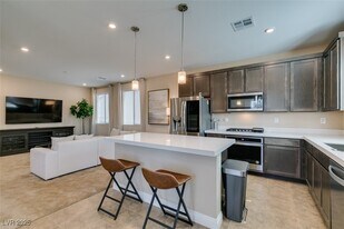 8995 Elati Ct in Las Vegas, NV - Building Photo