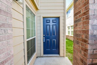 2518 Bammelwood Dr in Houston, TX - Foto de edificio - Building Photo