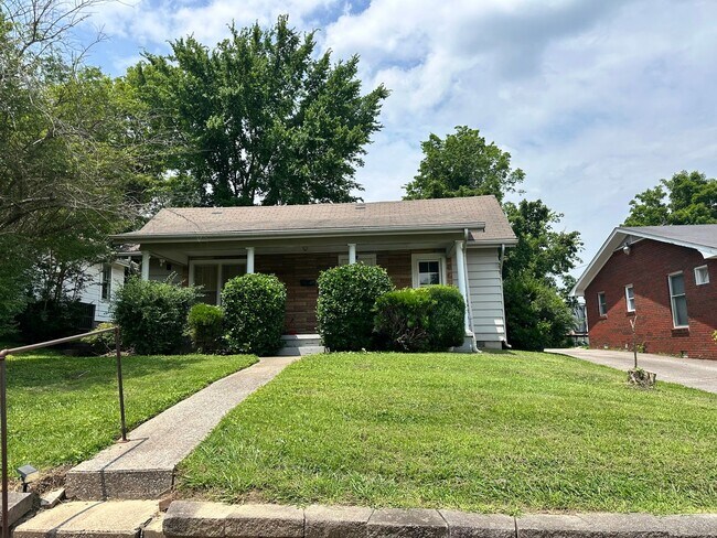 206 W 12th St in Benton, KY - Building Photo - Building Photo