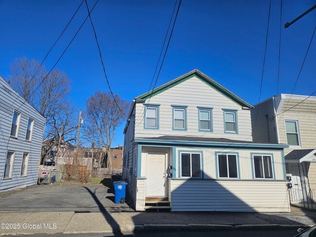 100 Lancaster St, Unit Apartment 2