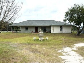 2416 Vance Ave in Lorida, FL - Building Photo - Building Photo