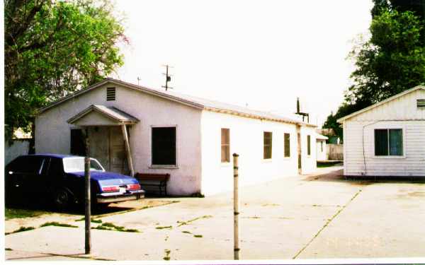 5954-5960 Ludell St in Bell Gardens, CA - Foto de edificio