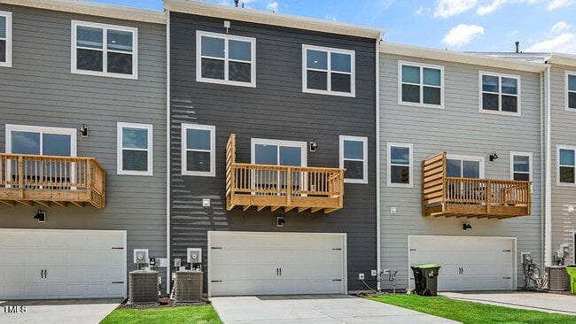 2241 Horton Pk Dr in Apex, NC - Building Photo - Building Photo