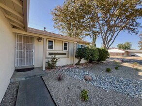 2459 Gulf Dr in Fairfield, CA - Building Photo - Building Photo