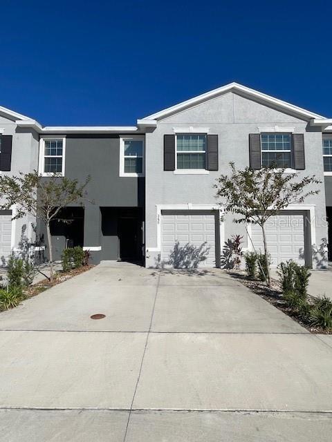 5290 Dragonfly Dr in Wildwood, FL - Foto de edificio