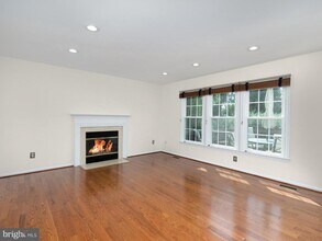 20752 Laplume Pl in Ashburn, VA - Building Photo - Building Photo