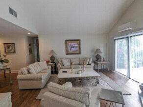 17042 Traverse Cir in Jupiter, FL - Building Photo - Building Photo