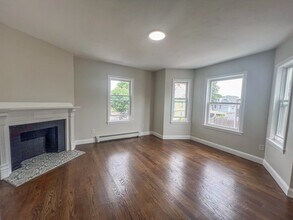 2 Westerly St, Unit 3 in Boston, MA - Building Photo - Building Photo