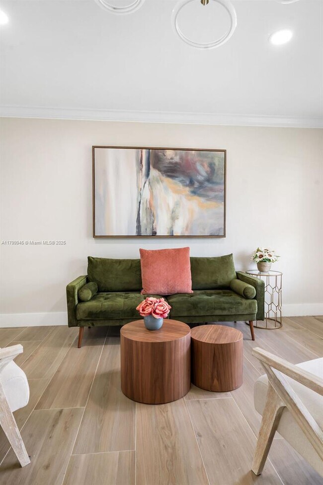 property at 913 Lighthouse Dr