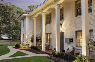 Abercorn Stay LLC in Savannah, GA - Building Photo
