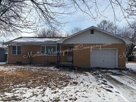 1206 S Murray Ave in Sedalia, MO - Building Photo