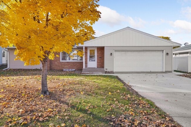 property at 3845 Douglas Dr N