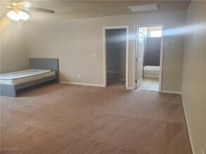 8338 Accolade St in Las Vegas, NV - Building Photo - Building Photo