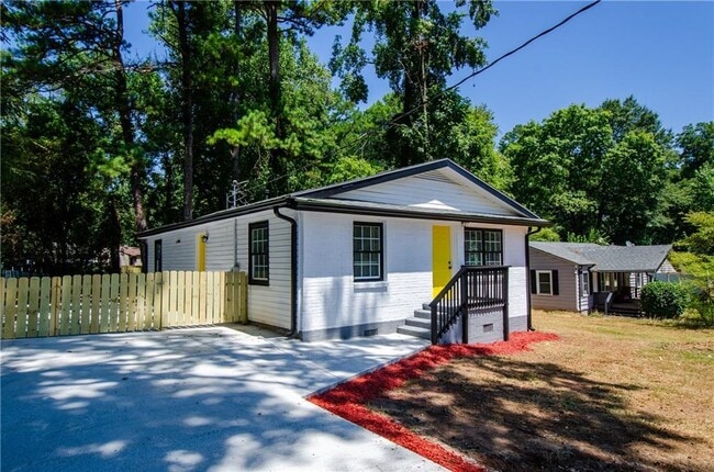 4244 Lindsey Dr in Decatur, GA - Building Photo - Building Photo