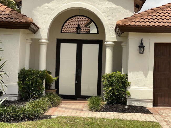 20077 Palm Island Dr in Boca Raton, FL - Building Photo - Building Photo