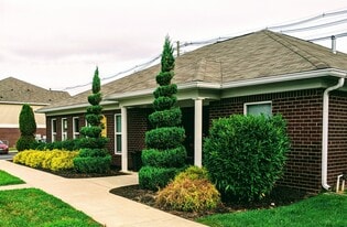 6807 West Pages Lane, Unit 2 Bedroom Apartments in Louisville, KY - Building Photo