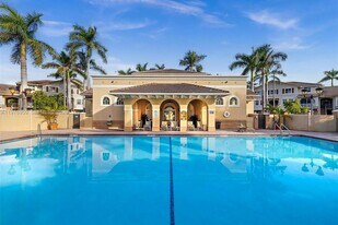 8980 W Flagler St in Miami, FL - Building Photo