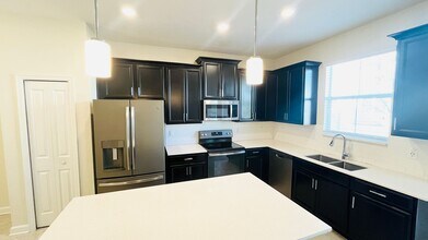 2920 Theme St in Kissimmee, FL - Building Photo - Building Photo