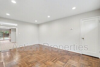 3471 South Ct in Palo Alto, CA - Building Photo - Building Photo