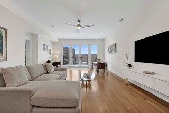 4024 N Lincoln Ave, Unit 4C in Chicago, IL - Building Photo - Building Photo