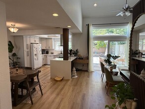 8 Twinberry in Aliso Viejo, CA - Foto de edificio - Building Photo