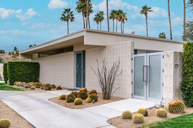177 Westlake Dr in Palm Springs, CA - Building Photo - Building Photo