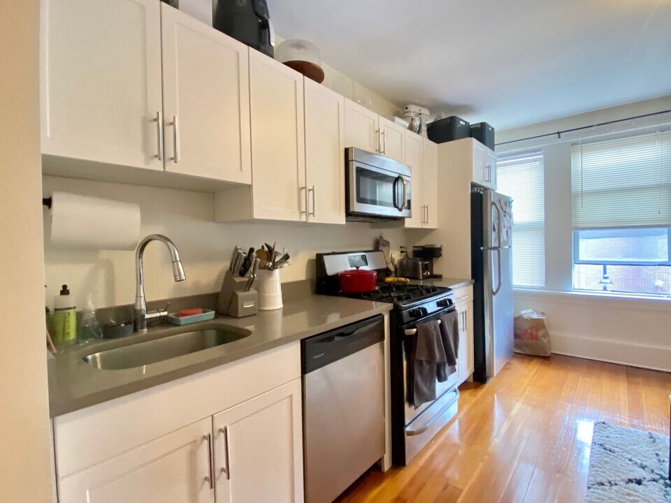 79 Harvard St in Brookline, MA - Building Photo