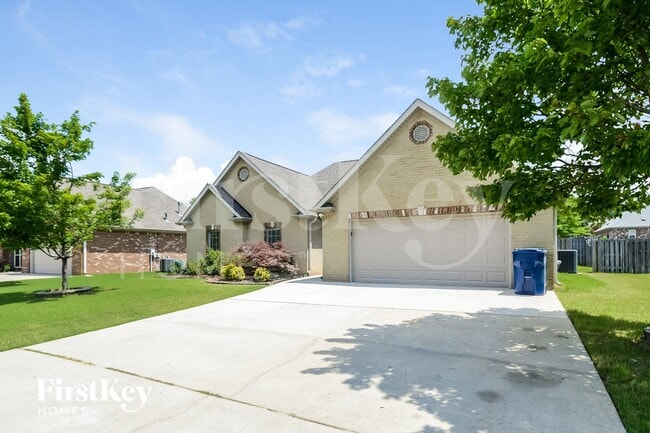 213 Queens Gate in Alabaster, AL - Building Photo - Building Photo