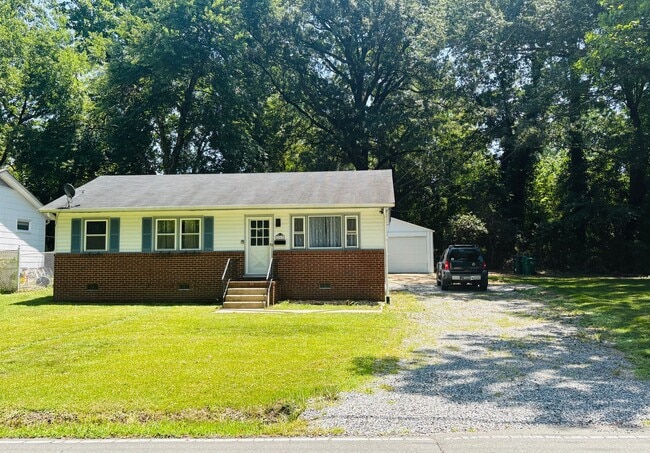 property at 201 N Holly Ave