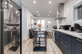 147 Lansdowne Ave in Toronto, ON - Building Photo - Building Photo