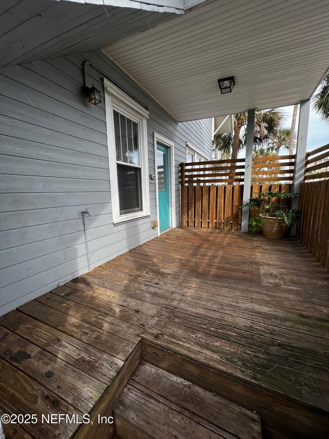 530 2nd St S in Jacksonville Beach, FL - Building Photo - Building Photo