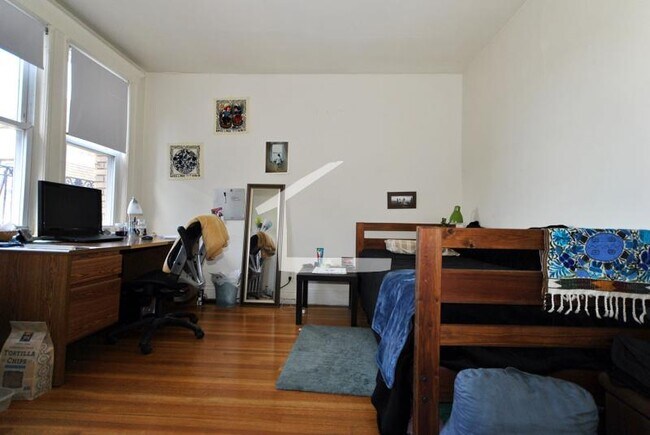 1634 Commonwealth Ave in Boston, MA - Building Photo - Building Photo