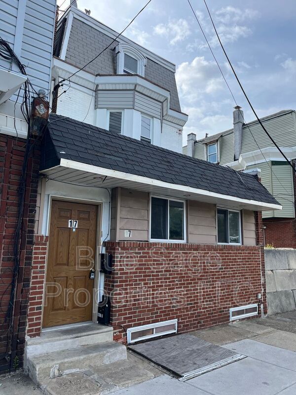 property at 17 S Church Ln