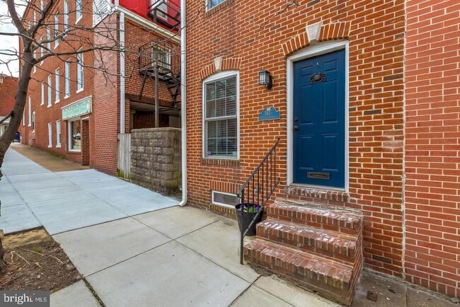 property at 1929 E Lombard St