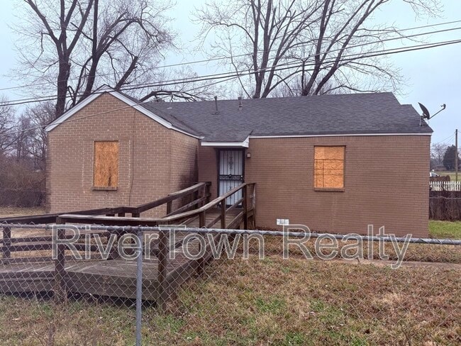 property at 192 Charter Ave