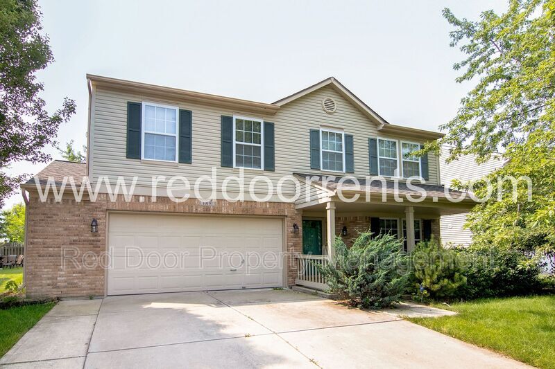 10191 Holly Berry Cir in Fishers, IN - Building Photo
