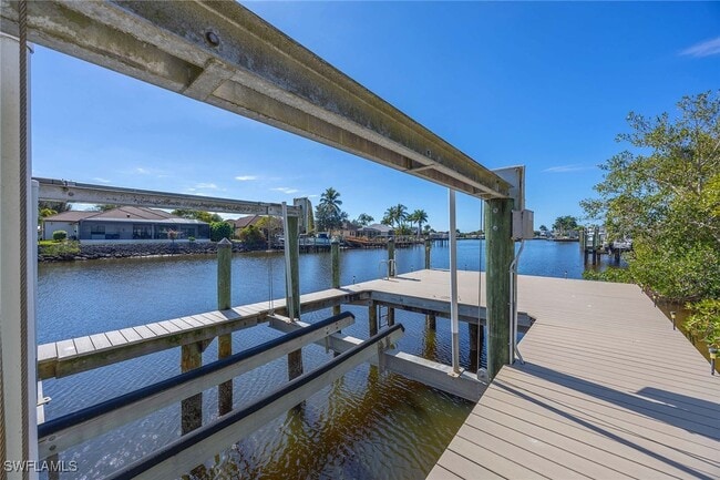 property at 146 Windward Cay