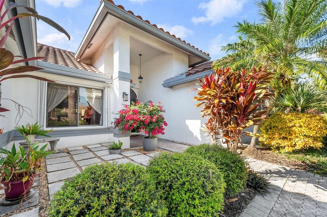 1611 NW 101st Way in Plantation, FL - Building Photo - Building Photo