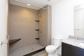 The Equitable Building in Des Moines, IA - Foto de edificio - Interior Photo