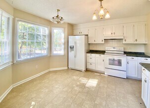 201 Chadford Rd in Irmo, SC - Building Photo - Building Photo